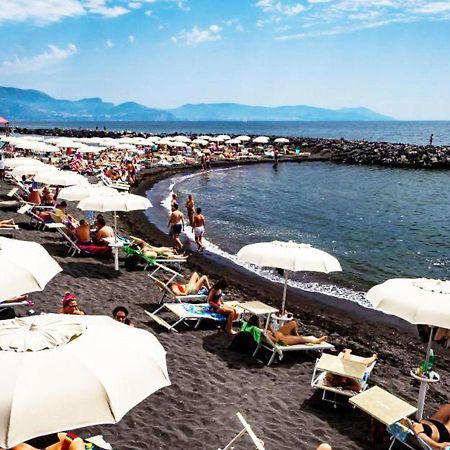 Villa Oplonti - Tra Napoli, Pompei E Sorrento Torre Annunziata Buitenkant foto