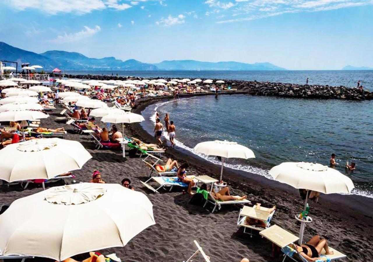 Villa Oplonti - Tra Napoli, Pompei E Sorrento Torre Annunziata Buitenkant foto