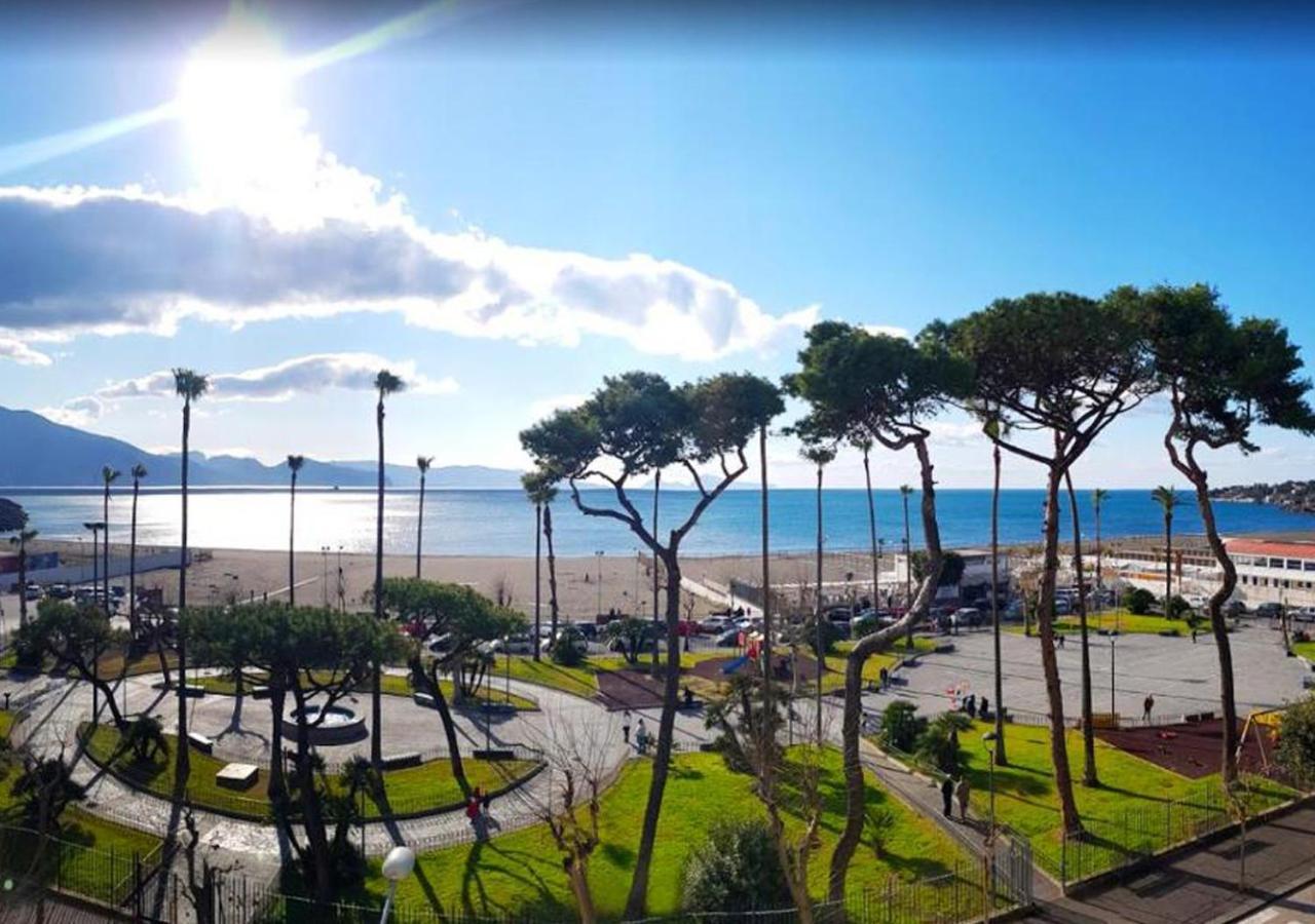Villa Oplonti - Tra Napoli, Pompei E Sorrento Torre Annunziata Buitenkant foto